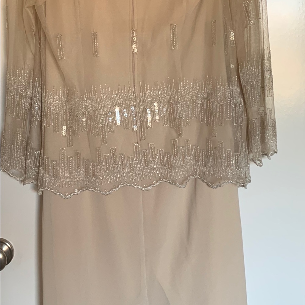 Dress - Picture 3 of 3